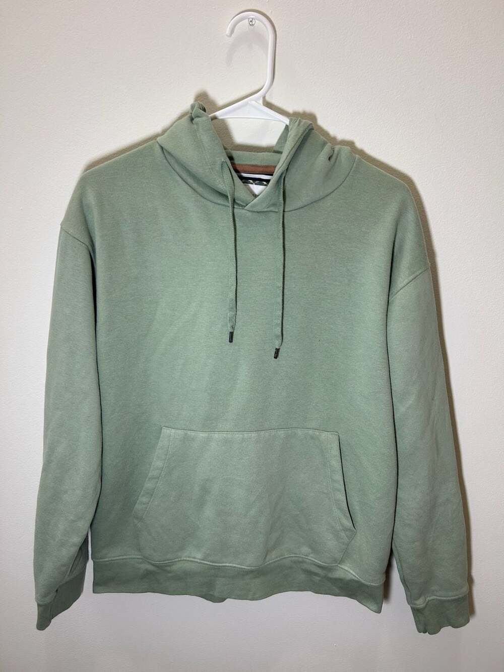 Cactus Man Ricky Singh Sage Green Pullover Hoodie Size Medium